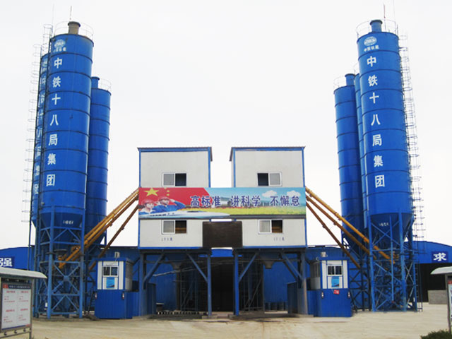 中鐵十八局集團(tuan)混凝土攪拌站