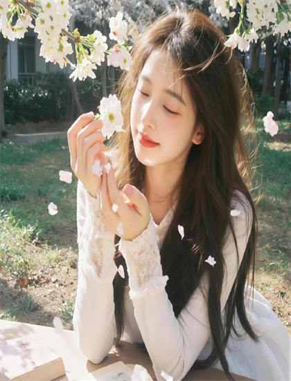 美术指导：女儿香美术的场景设计与氛围营造——探讨文化影响的时代价值